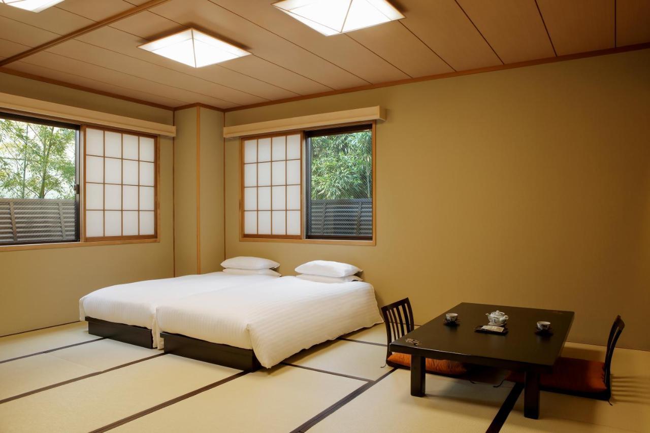 Gion Ryokan Karaku Kyoto Exterior photo