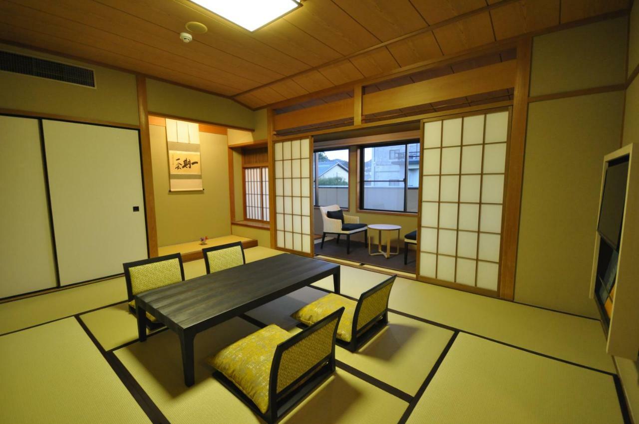 Gion Ryokan Karaku Kyoto Exterior photo